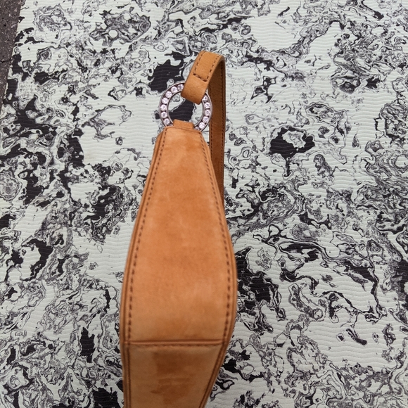 Suede baguette purse - Picture 5 of 9